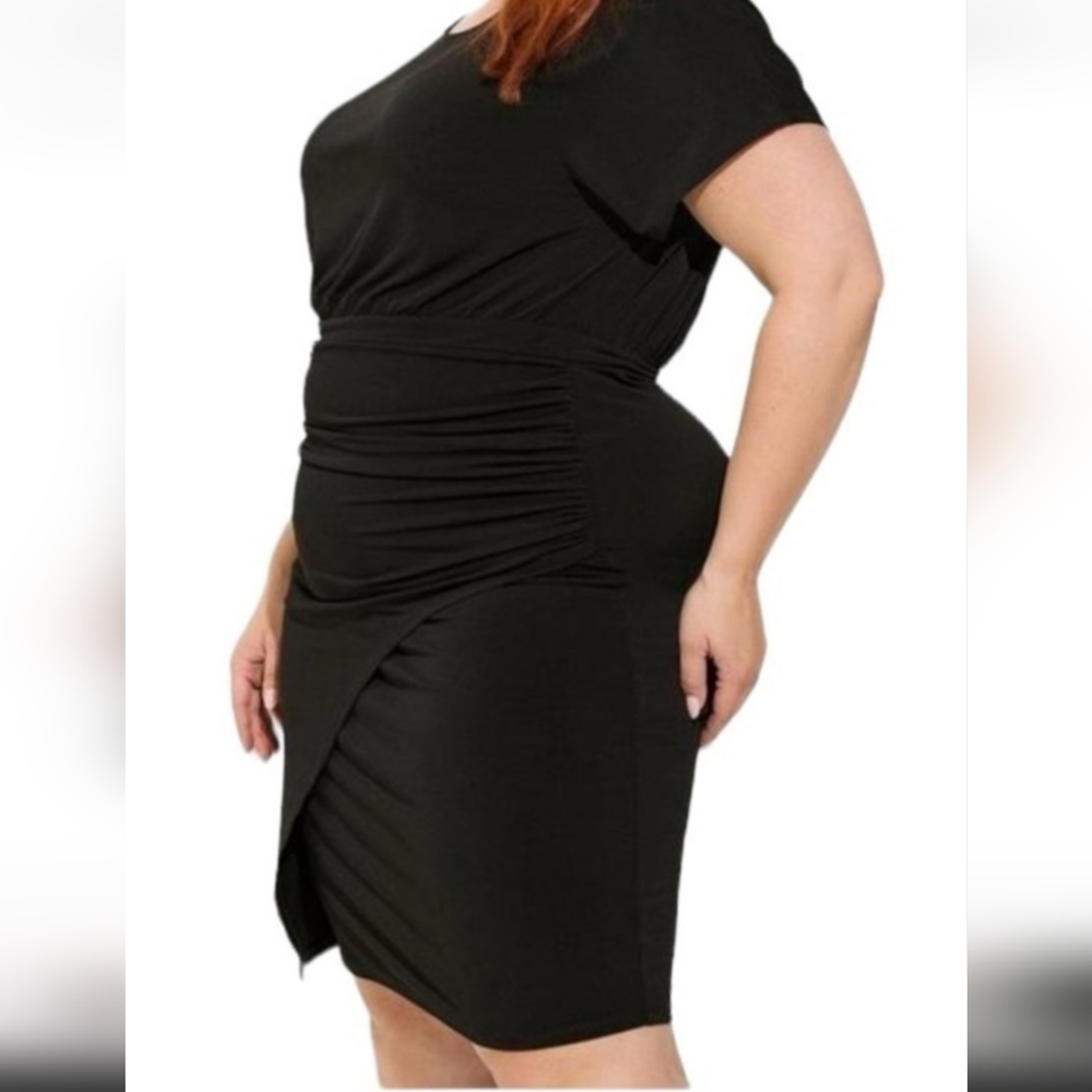 Torrid Womens Plus Size 1 1X Dress Black Faux Wrap Short Sleeve Stretch NWT NEW